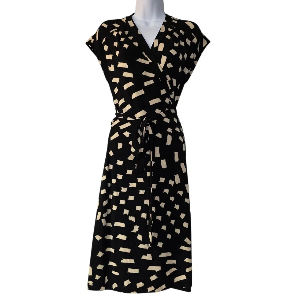 Alex and Ava Wrap Dress Womans Size S Black Cream Abstract Print Midi Classic‎